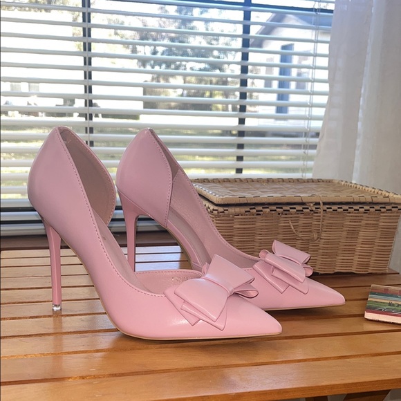 Shoes - Chic Pink Bow Heels